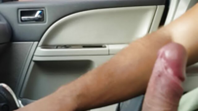 गुणवत्ता सिनेमा :  बक्सम गोराले पोखरी केटीलाई श्रीमानसँग पागल तीनतर्फ तान्छन् मुखमैथुन वीडियो 