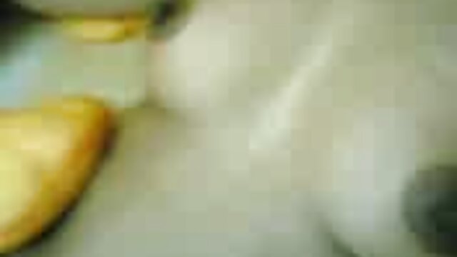 गुणवत्ता सिनेमा :  Hungry Latina stripper सँग शरारती ग्राहकहरु संग थ्रीसम छ मुखमैथुन वीडियो 