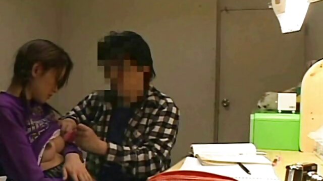 गुणवत्ता सिनेमा :  केटी अपरिचित केटाको कारमा चढेर क्यामेरामा यौन अभ्यास गर्छिन् मुखमैथुन वीडियो 