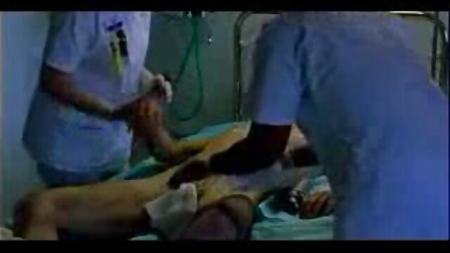 गुणवत्ता सिनेमा :  नुहाउँदै ठूला स्तनहरू भएको गोरा घर मालिकको भाडामा जासुस मुखमैथुन वीडियो 